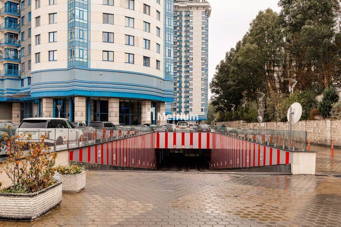 Продажа 4-комн квартиры на вторичном рынке Мосфильмовская улица, 70к1