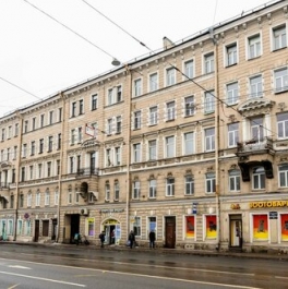 Продажа 2-комн квартиры на вторичном рынке Старо-Петергофский пр-кт,  д. 15