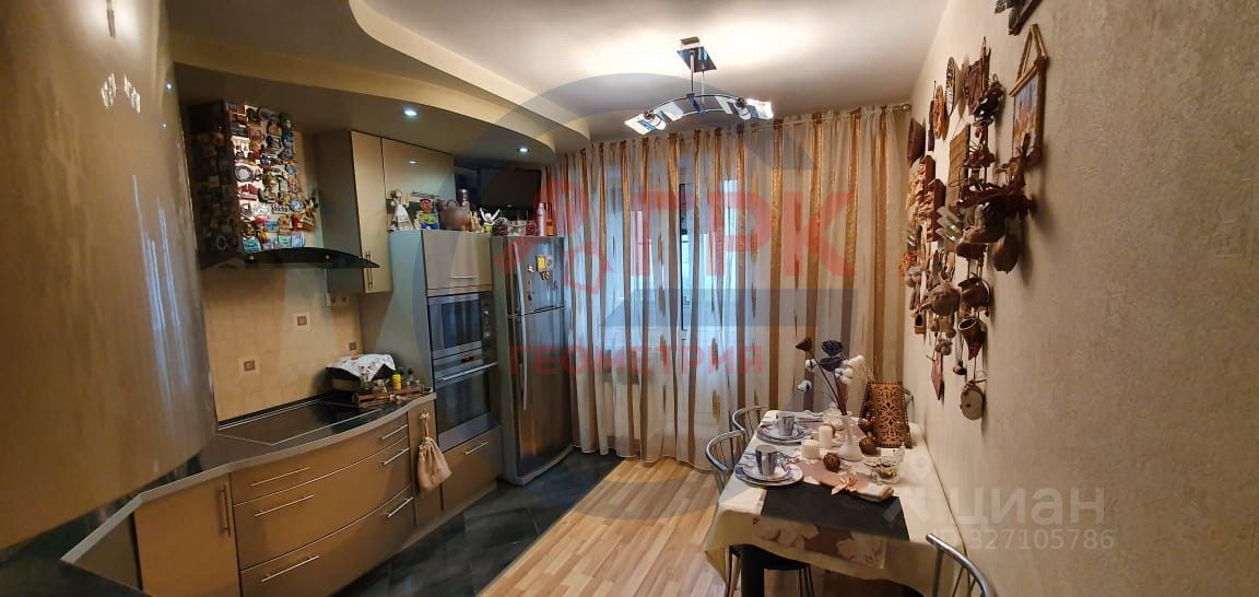 Продажа комнаты улица Маршала Савицкого, 12к1