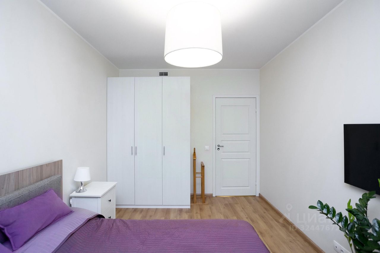 Продажа 2-комн квартиры на вторичном рынке Аптекарский проспект, 18