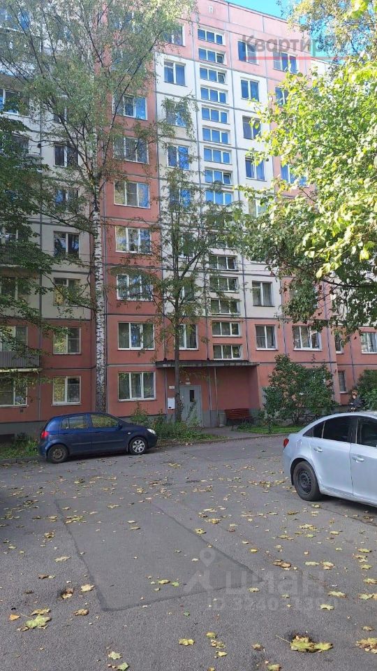 Продажа 3-комн квартиры на вторичном рынке проспект Маршала Блюхера, 59