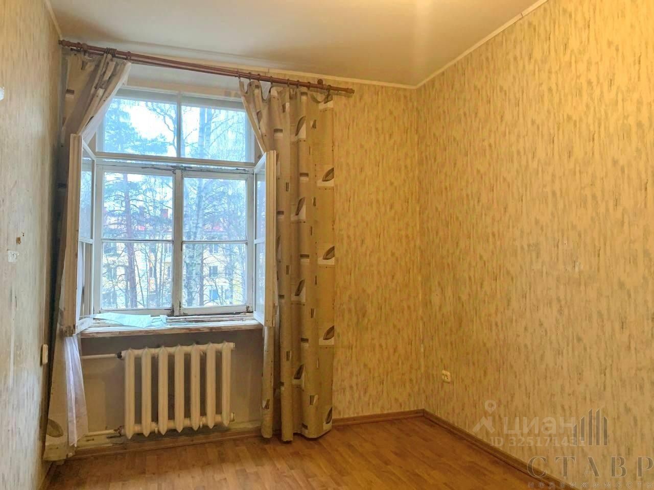 Продажа 4-комн квартиры на вторичном рынке Сертолово, улица Ларина, 6