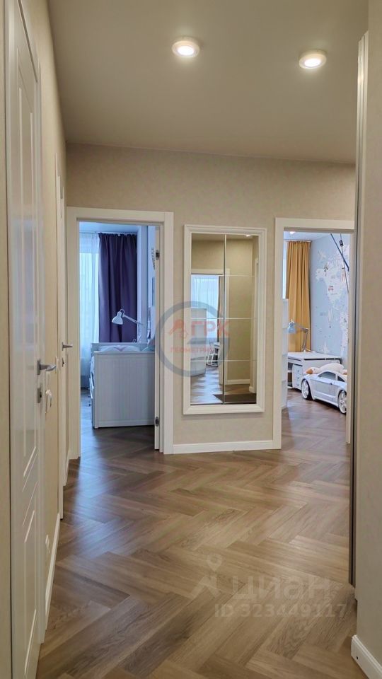 Продажа 3-комн квартиры на вторичном рынке бульвар Академика Ландау, 5к2