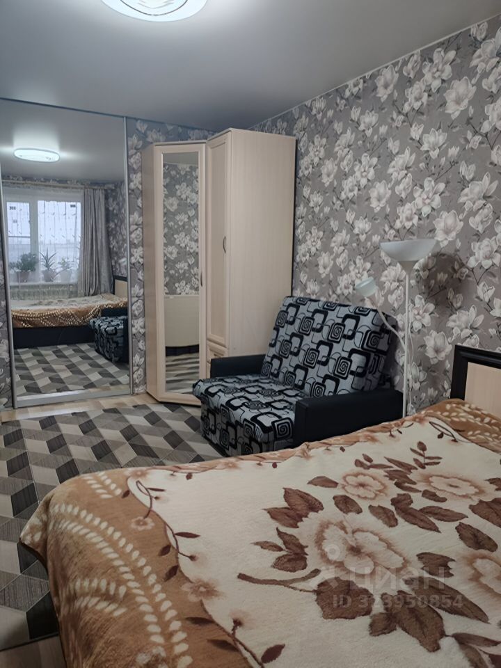 Продажа 2-комн квартиры на вторичном рынке Волхов, Авиационная улица, 38А