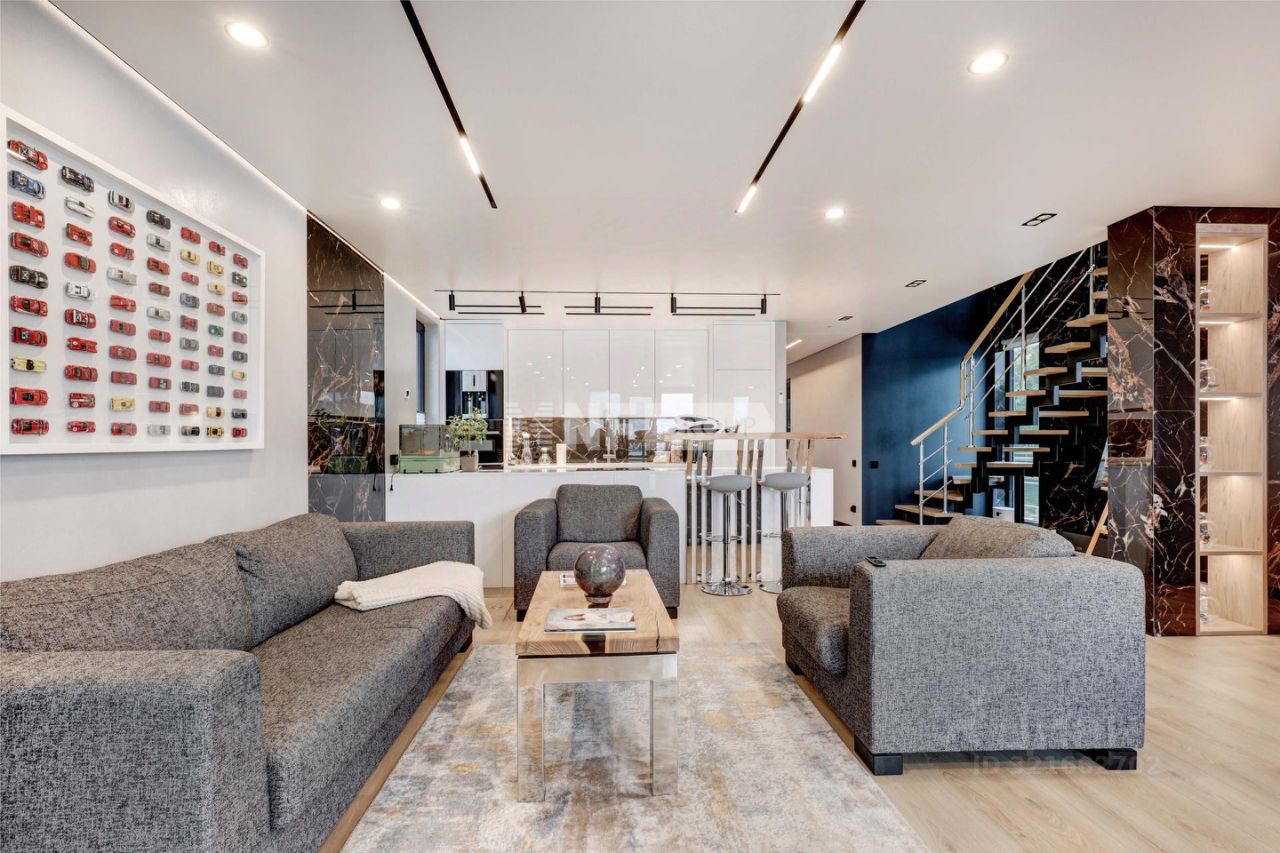 Продажа 4-комн квартиры на вторичном рынке Ленинградское шоссе, 37к1