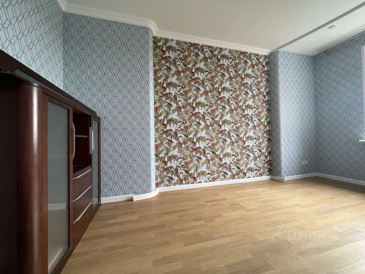 Продажа 3-комн квартиры на вторичном рынке Юбилейный мкр, улица Комитетская, 7