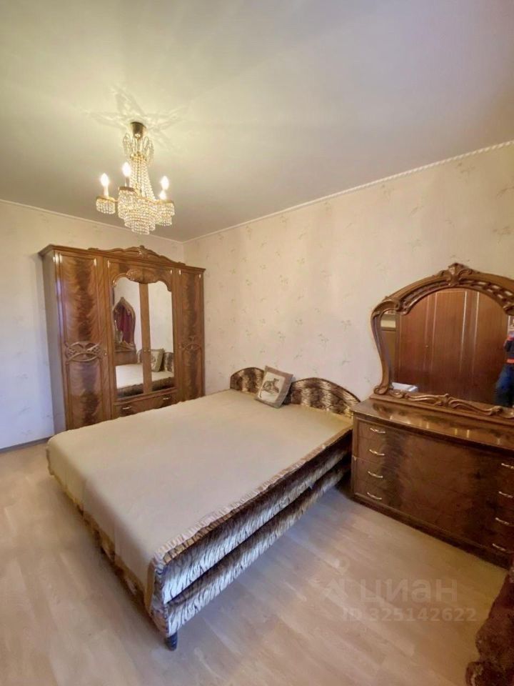 Продажа 2-комн квартиры на вторичном рынке Мичуринский проспект, 27К3