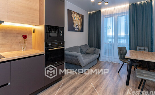 Продажа 2-комн квартиры на вторичном рынке Новогорелово, Промышленная улица,  д. 10/4