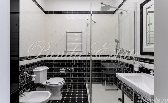 Продажа 4-комн квартиры на вторичном рынке Заречье, ул Сосновая,  д. 1А