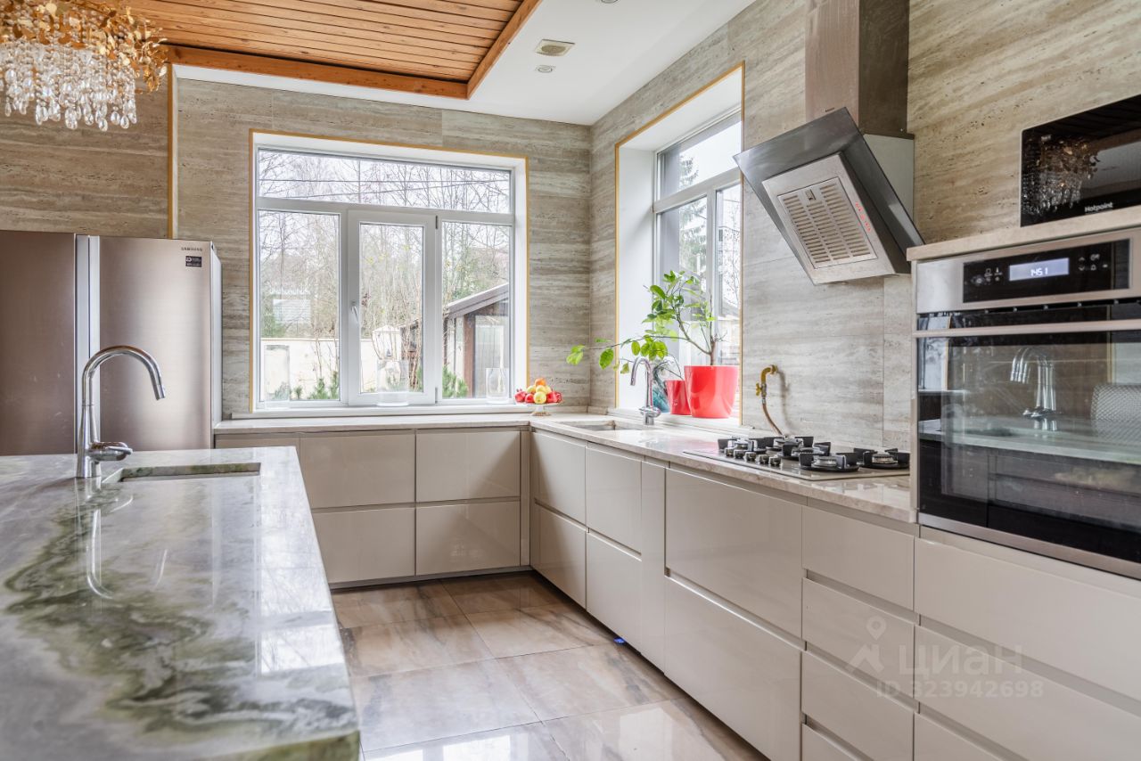 Продажа дома Вырица городской поселок, улица Боровая, 45