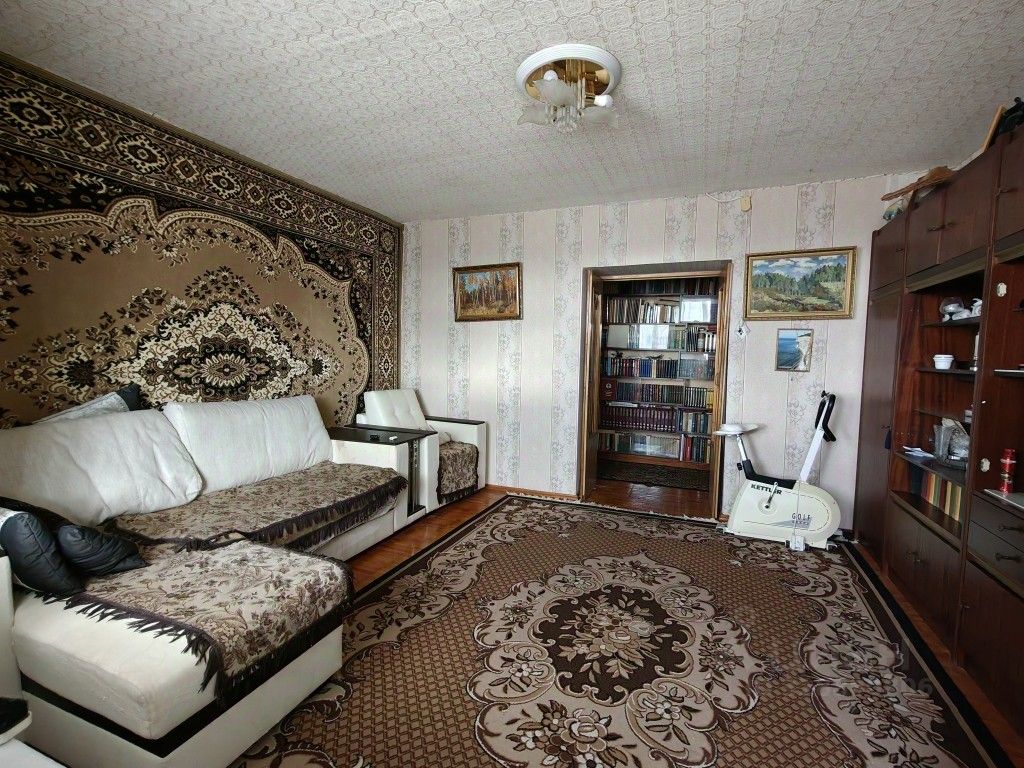 Продажа 3-комн квартиры на вторичном рынке Сергиев Посад, улица Мира, 1В