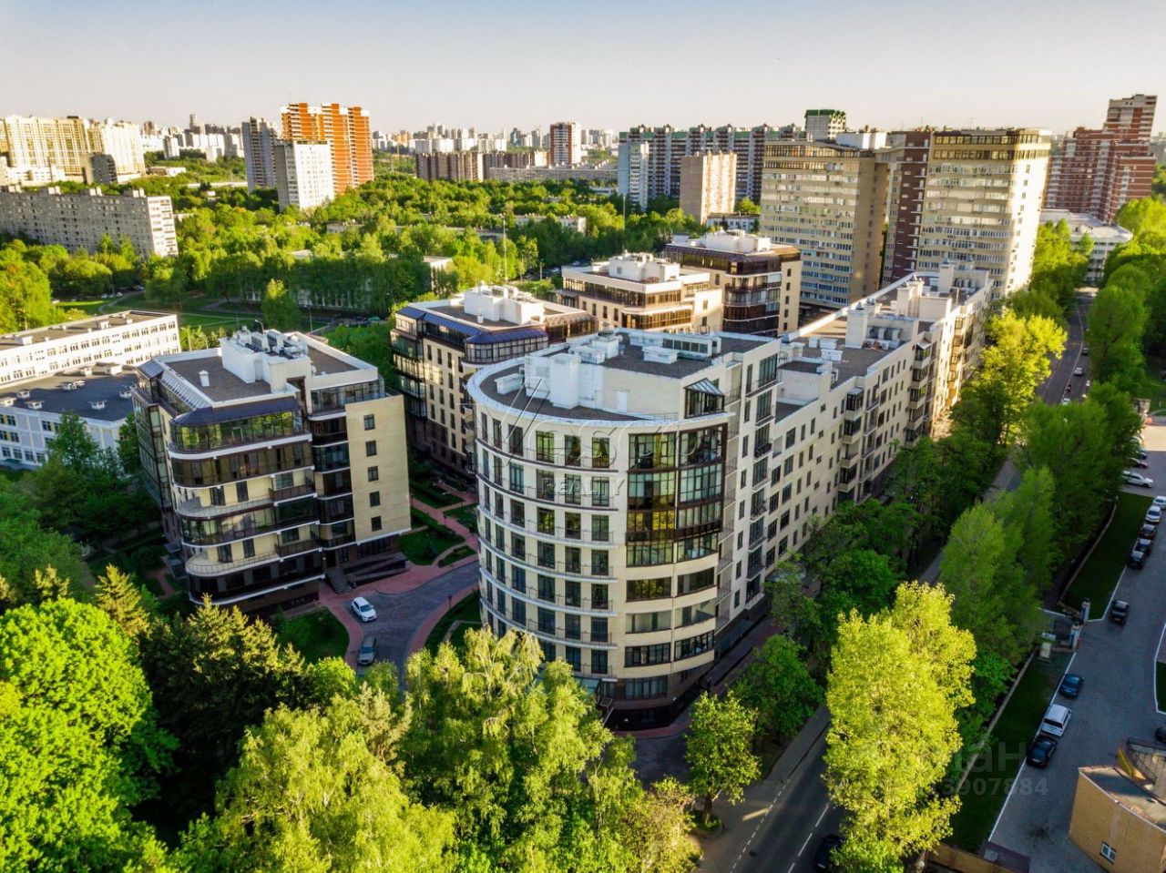 Продажа 6-комн квартиры на вторичном рынке Староволынская улица, 15к6