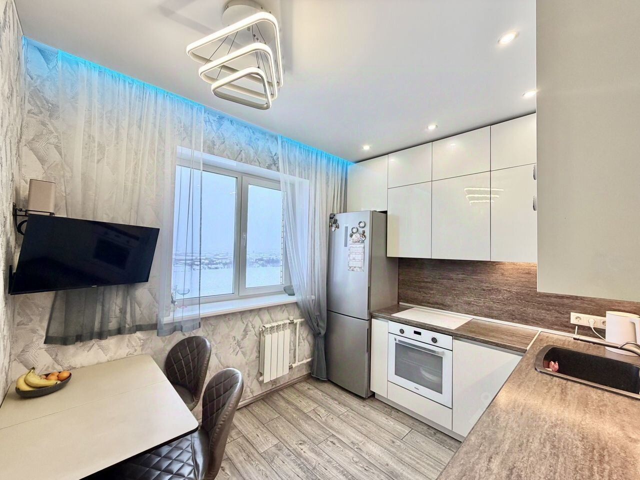 Продажа 2-комн квартиры на вторичном рынке Рыбацкий проспект, 15