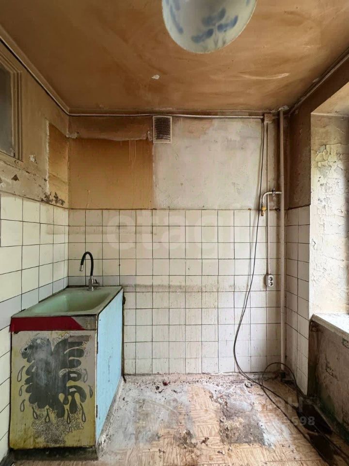 Продажа 3-комн квартиры на вторичном рынке Тучковская улица, 11