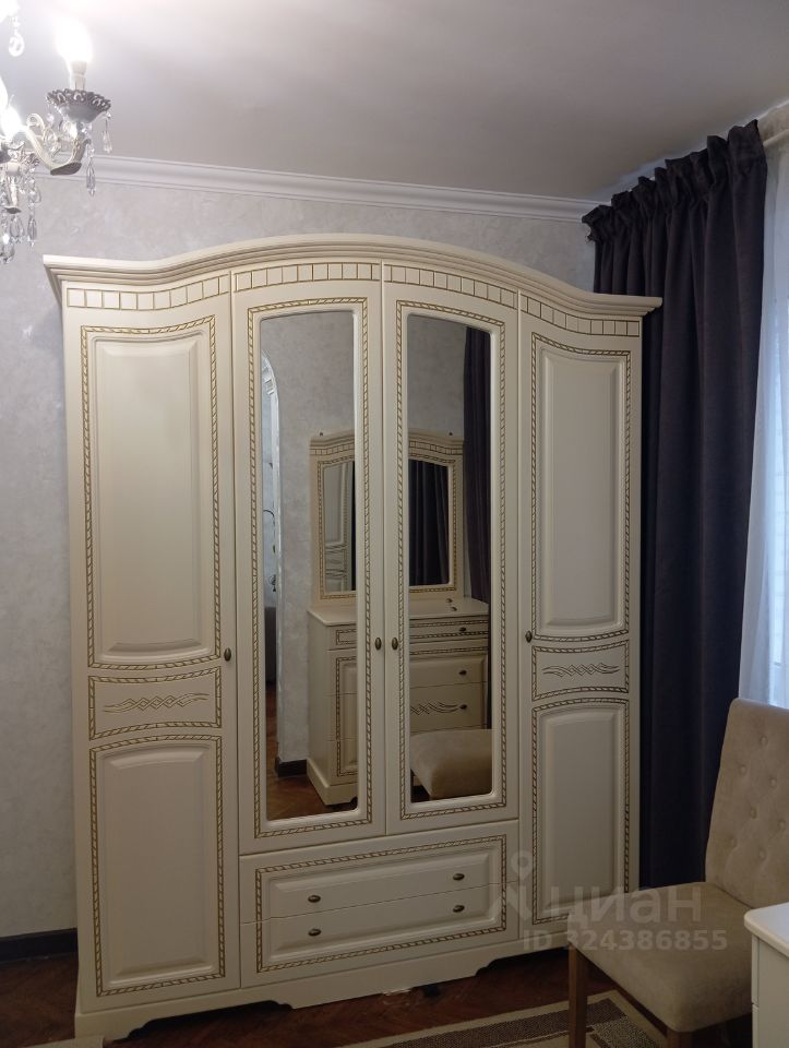 Аренда 2-комн квартиры на вторичном рынке Новодевичий проезд, 4