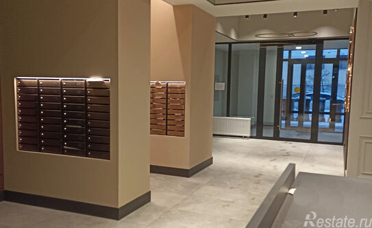 Продажа 4-комн квартиры на вторичном рынке Лодейнопольская улица,  д. 8