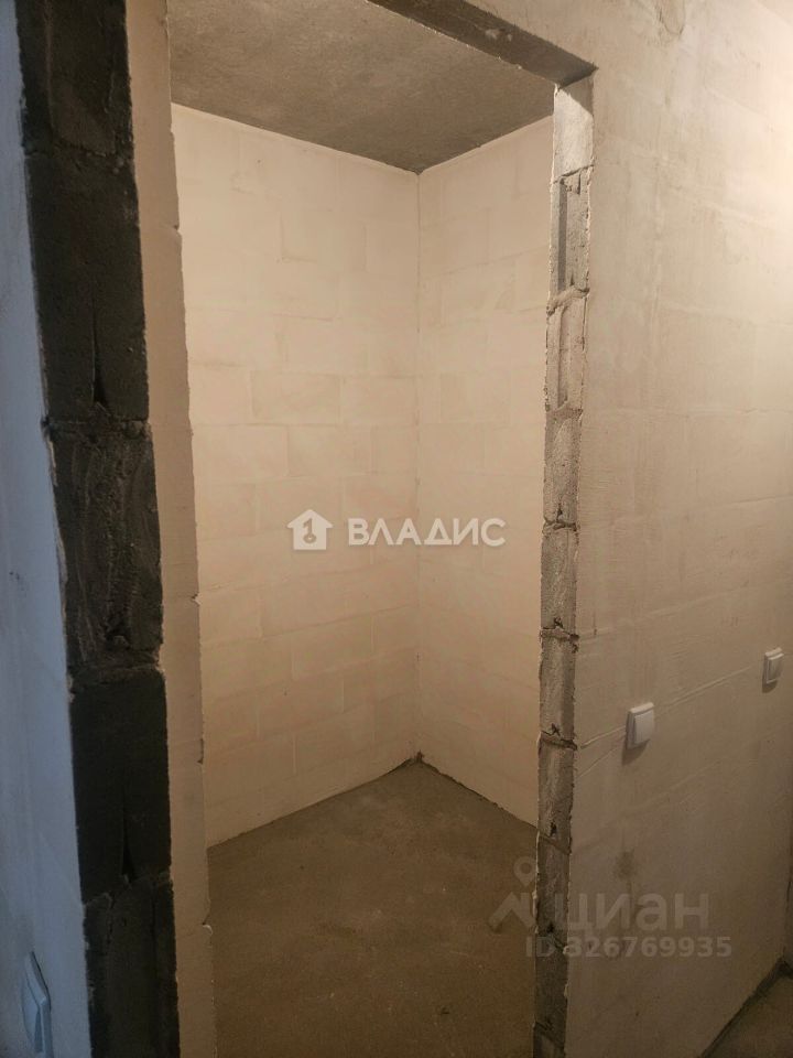 Продажа 1-комн квартиры на вторичном рынке Мурино, улица Шоссе в Лаврики, 93