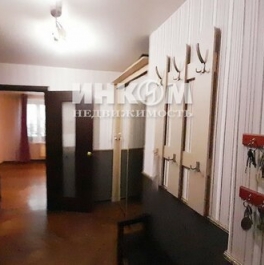 Аренда 3-комн квартиры на вторичном рынке ул Инициативная,  д. 8,  к. 1