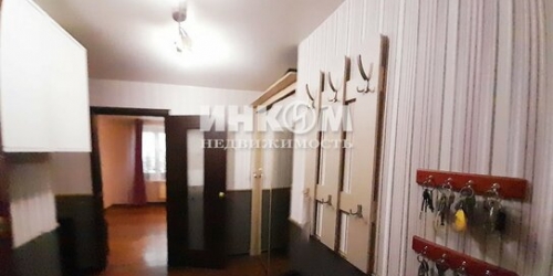 3-комн квартира ул Инициативная,  д. 8,  к. 1