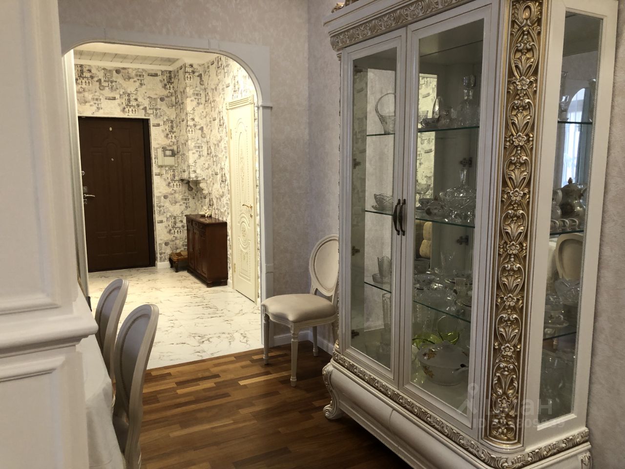 Продажа 3-комн квартиры на вторичном рынке Морской проспект, 33