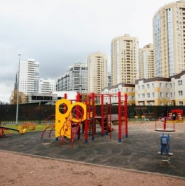 Продажа 1-комн квартиры на вторичном рынке Композиторов ул,  д. 18