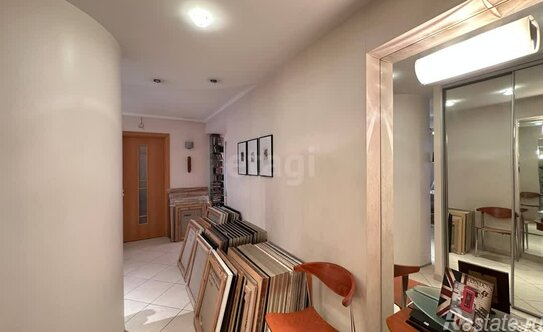 Продажа 3-комн квартиры на вторичном рынке Рашетова улица,  д. 6