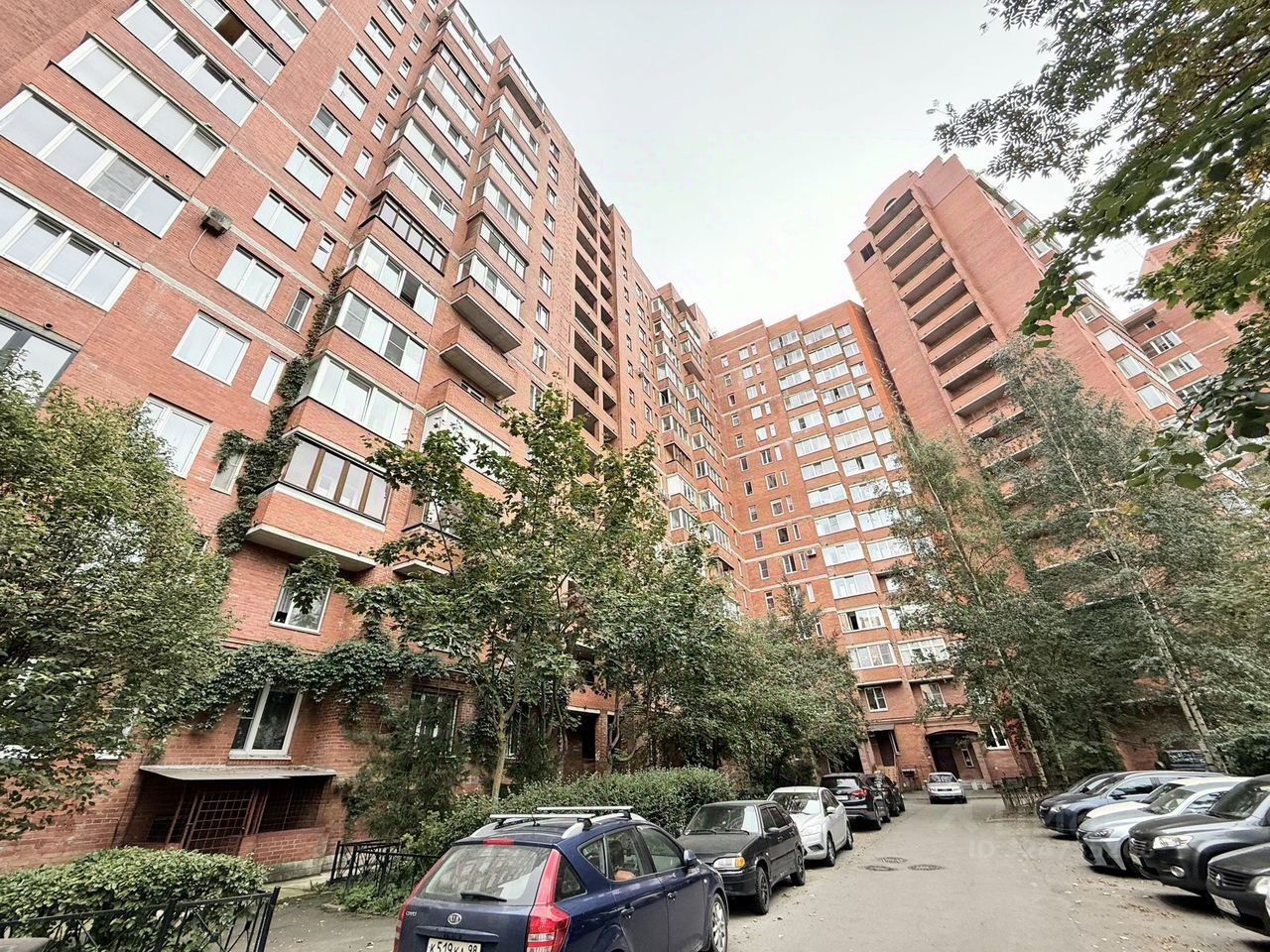 Продажа 3-комн квартиры на вторичном рынке Гаккелевская улица, 22К1