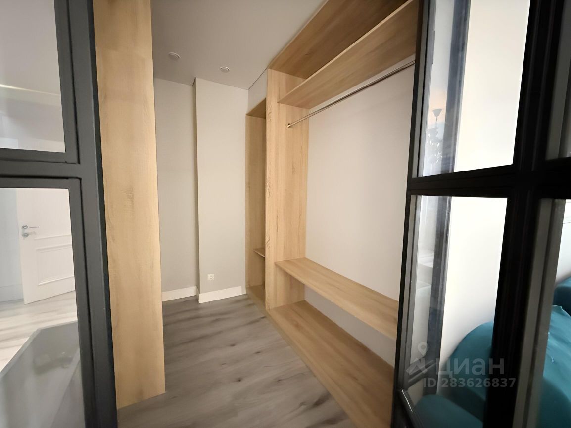 Аренда 3-комн квартиры на вторичном рынке д. Красный Поселок, улица Конюхова, 21