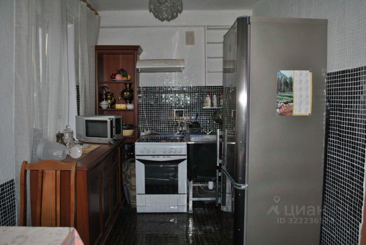 Продажа 4-комн квартиры на вторичном рынке улица Шаврова, 27