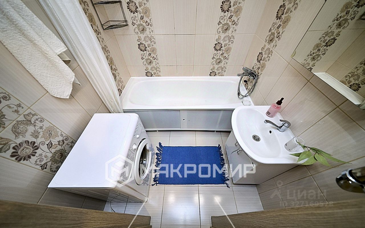 Продажа 1-комн квартиры на вторичном рынке Кудрово г., улица Областная, 3