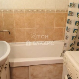 Продажа 2-комн квартиры на вторичном рынке Болшево, улица Исаева,  д. 4