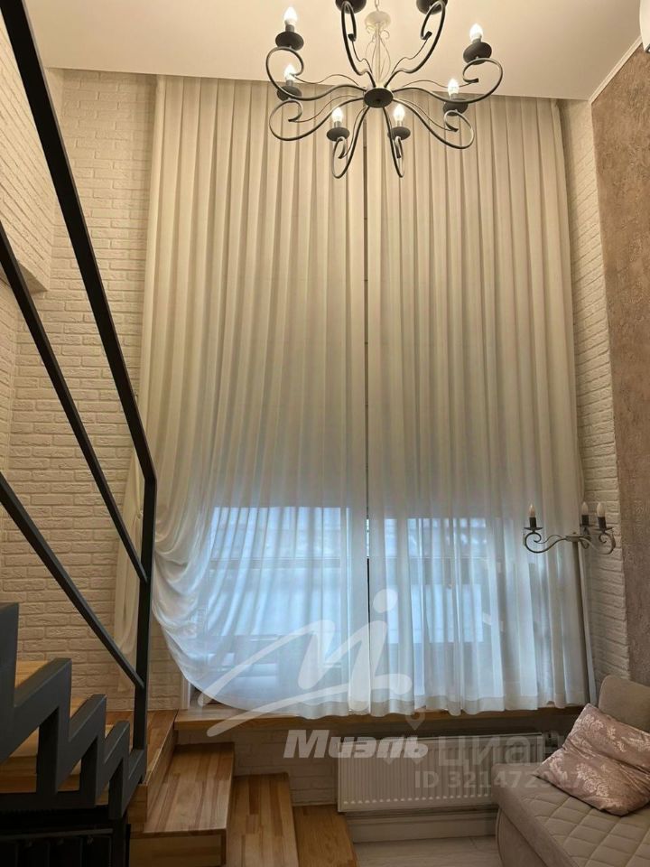 Продажа студии Новоивановское пгт, улица Агрохимиков, 15А