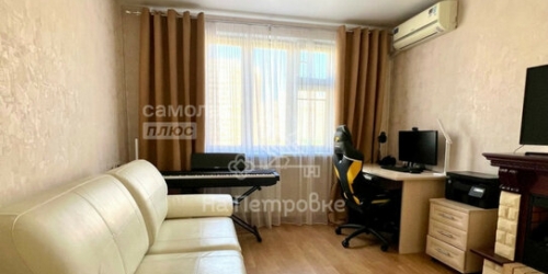 3-комн квартира пр-кт Защитников Москвы,  д. 10