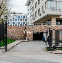 Продажа 5-комн квартиры на вторичном рынке Саввинская набережная,  д. 9