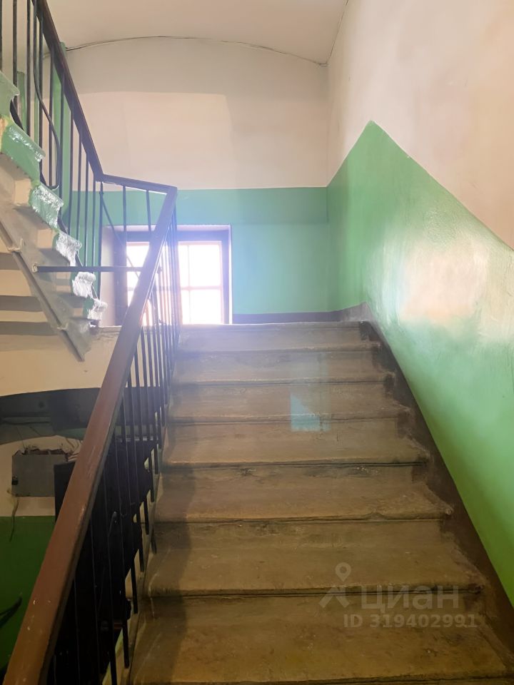 Продажа 4-комн квартиры на вторичном рынке набережная Реки Фонтанки, 90к7