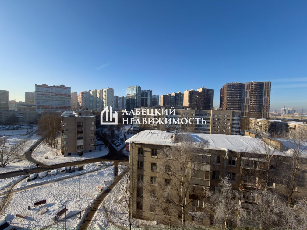 Продажа 1-комн квартиры на вторичном рынке пос. Шушары, Школьная улица,  д. 6к2