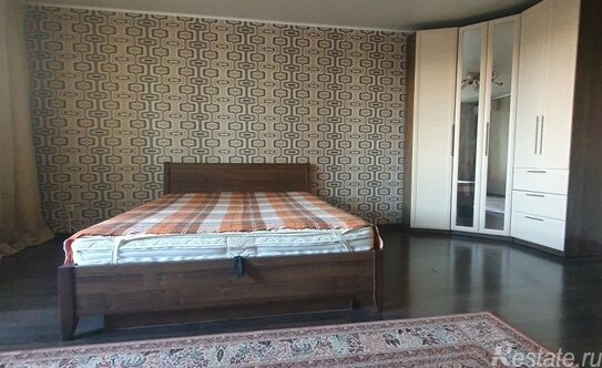 Аренда 4-комн квартиры на вторичном рынке проезд Нансена,  д. 3