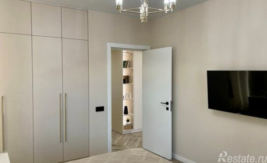 Аренда 2-комн квартиры на вторичном рынке Октябрьская наб,  д. 44