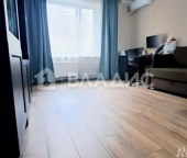 Продать Квартиры вторичка улица Яблочкова  41Б 