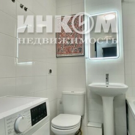 Продажа 1-комн квартиры на вторичном рынке улица Михайлова,  д. 30А к1