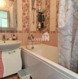 Продажа 1-комн квартиры на вторичном рынке Бухарестская М. ул,  д. 10 к1