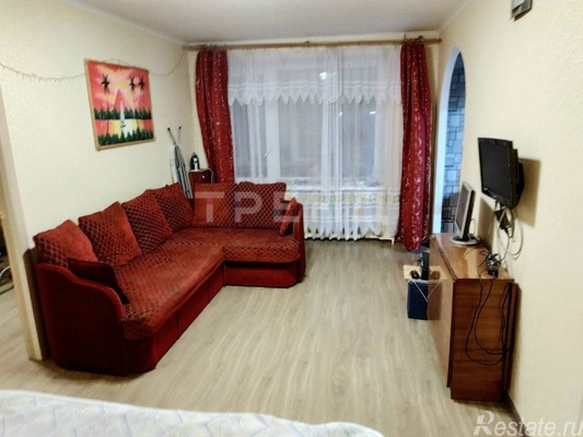 Продажа 2-комн квартиры на вторичном рынке Металлострой, Полевая ул,  д. 20