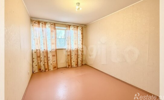 Продажа 3-комн квартиры на вторичном рынке улица Тамбасова,  д. 8 к1