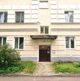 Продажа 3-комн квартиры на вторичном рынке Гатчина, Красноармейский пр-кт,  д. 19