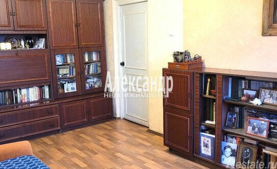 Продажа 3-комн квартиры на вторичном рынке Бобыльская дорога,  д. 57