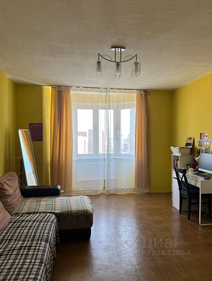 Продажа 2-комн квартиры на вторичном рынке Большая Очаковская улица, 10к2