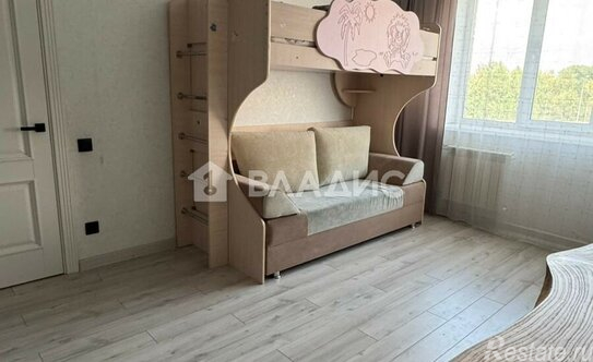 Продажа 2-комн квартиры на вторичном рынке Радиальная 6-я ул,  д. 3 к2