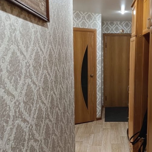 3-комн квартира пос. Шушары, Ленсоветовский тер., 12