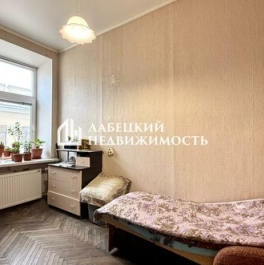 Продажа 4-комн квартиры на вторичном рынке Тамбовская ул,  д. 35