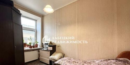 4-комн квартира Тамбовская ул,  д. 35